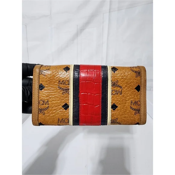 MCM Women's Tan and Red Leather Wallet - Picture 3 of 16